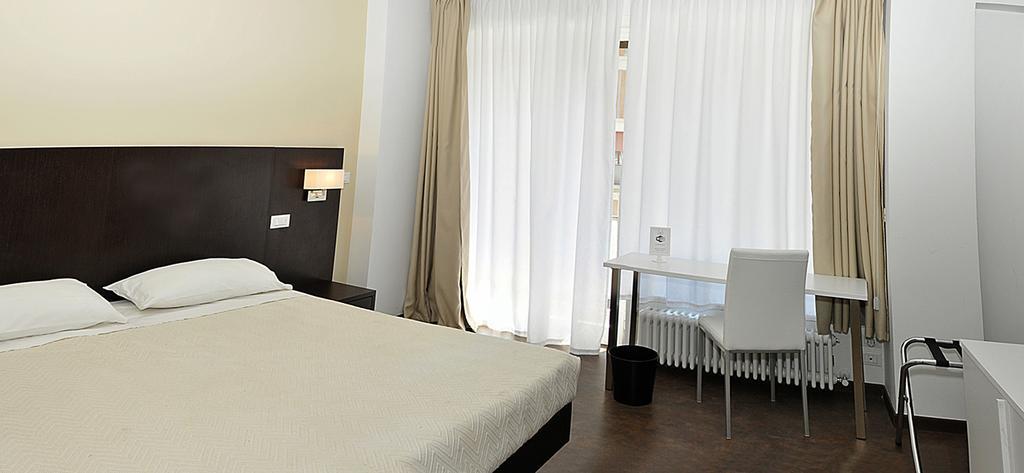 Le Stanze Sul Corso Bed and Breakfast Pescara Værelse billede