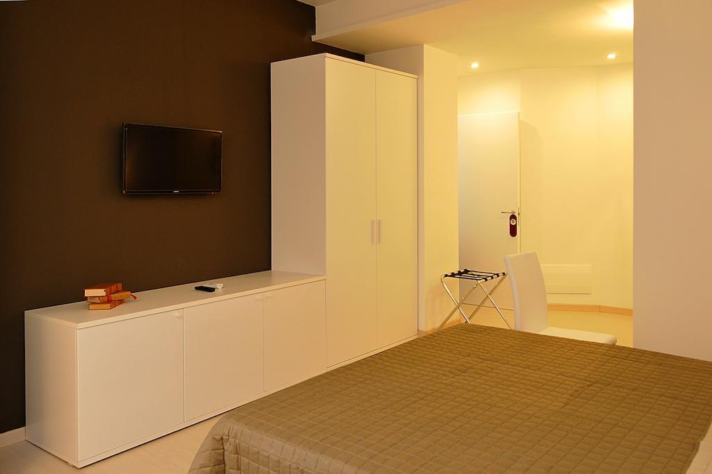 Le Stanze Sul Corso Bed and Breakfast Pescara Værelse billede
